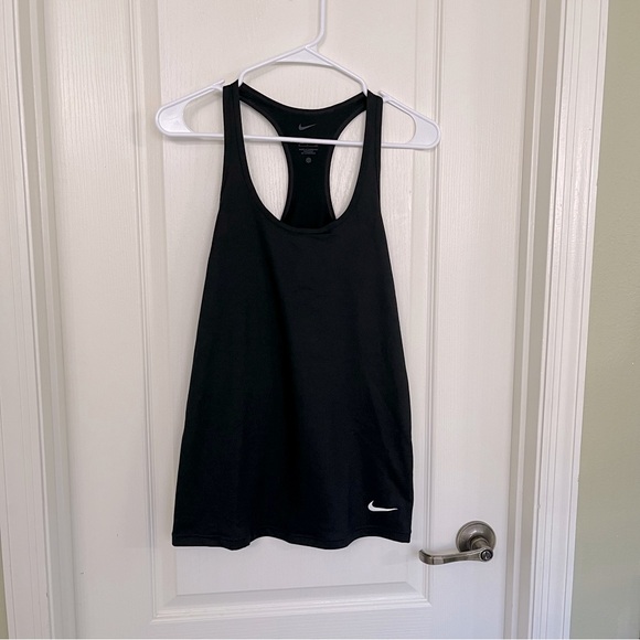 NWT Women’s Nike Racerback Black Dri-FIT Tank Top Size Small - Picture 1 of 8